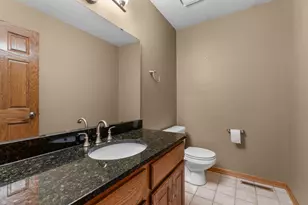 2217 Baihly Summit Dr SW, Rochester, MN 55902 - Photo 9