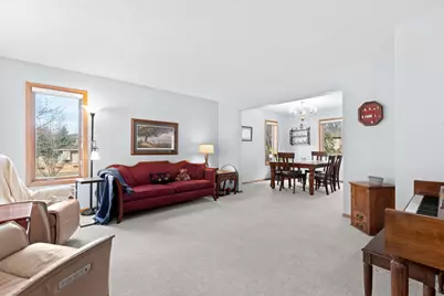 2217 Baihly Summit Drive SW, Rochester, MN 55902 - Photo 5