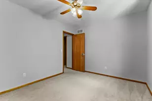 2217 Baihly Summit Dr SW, Rochester, MN 55902 - Photo 23