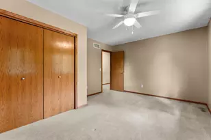 2217 Baihly Summit Dr SW, Rochester, MN 55902 - Photo 19