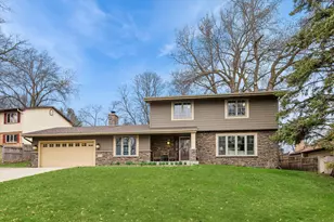 324 Hillcrest Ln, Burnsville, MN 55337 - Photo 43