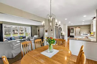324 Hillcrest Ln, Burnsville, MN 55337 - Photo 9