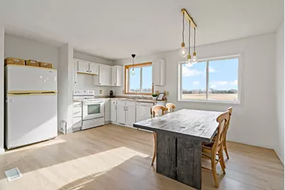 4372 Blakewood Drive, Shakopee, MN 55379 - Photo 3