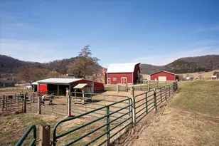 704 N 7th St, Brownsville, MN 55919 - Photo 17