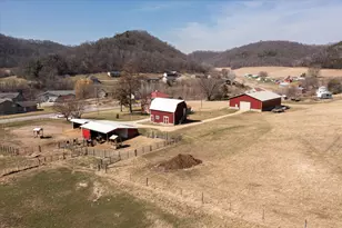 704 N 7th St, Brownsville, MN 55919 - Photo 31