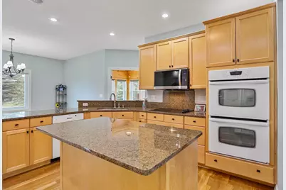 1929 Woodcrest Drive NE, Owatonna, MN 55060 - Photo 15