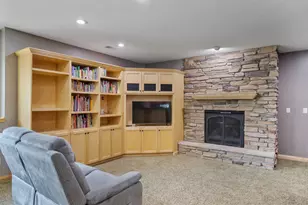1929 Woodcrest Dr NE, Owatonna, MN 55060 - Photo 37