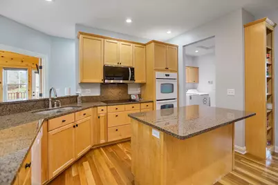 1929 Woodcrest Drive NE, Owatonna, MN 55060 - Photo 13