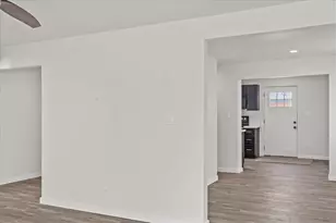 724 8th St N, Wahpeton,  58075 - Photo 11