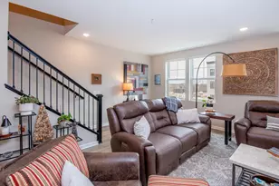 900 Mount Curve Blvd, Saint Paul, MN 55116 - Photo 9