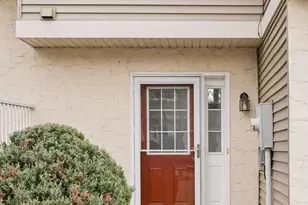 10541 188th St W, Lakeville, MN 55044 - Photo 3