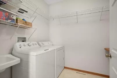 7912 Victoria Curve, Saint Louis Park, MN 55426 - Photo 23