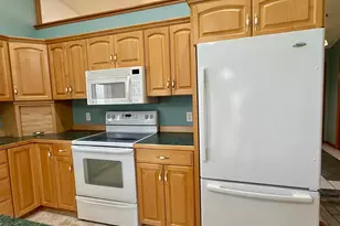 2733 Campus Ln, Albert Lea, MN 56007 - Photo 9