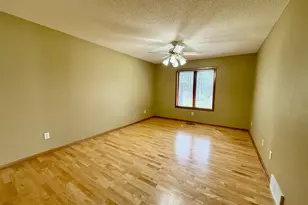 2733 Campus Ln, Albert Lea, MN 56007 - Photo 17