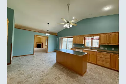 2733 Campus Lane, Albert Lea, MN 56007 - Photo 7