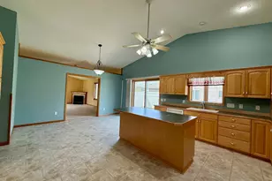 2733 Campus Ln, Albert Lea, MN 56007 - Photo 7