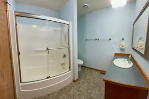 2733 Campus Ln, Albert Lea, MN 56007 - Photo 21