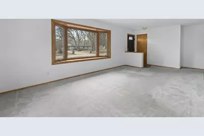 2142 Rice Creek Road, New Brighton, MN 55112 - Photo 9