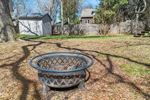 1776 McMenemy St, Maplewood, MN 55117 - Photo 47