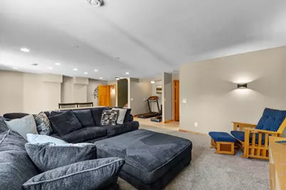 1776 McMenemy Street, Maplewood, MN 55117 - Photo 27