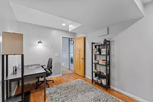 1776 McMenemy St, Maplewood, MN 55117 - Photo 33