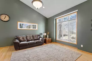 1776 McMenemy St, Maplewood, MN 55117 - Photo 5