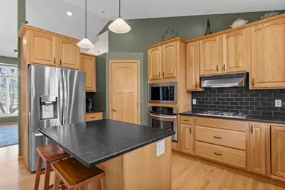 1776 McMenemy Street, Maplewood, MN 55117 - Photo 7