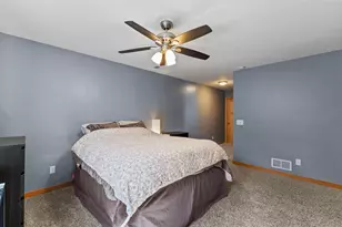 1776 McMenemy St, Maplewood, MN 55117 - Photo 31