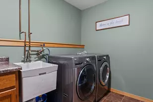 1776 McMenemy St, Maplewood, MN 55117 - Photo 29