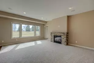 8761 Upper 7th Pl N, Lake Elmo, MN 55042 - Photo 15