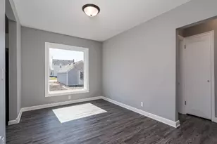 604 W Brooks St, Arlington, MN 55307 - Photo 9