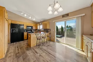 729 O'Brien Pkwy, Belle Plaine, MN 56011 - Photo 7