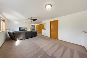 729 O'Brien Pkwy, Belle Plaine, MN 56011 - Photo 17