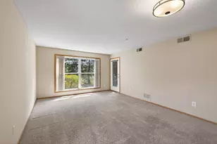 2496 County Rd C2 W, Roseville, MN 55113 - Photo 13