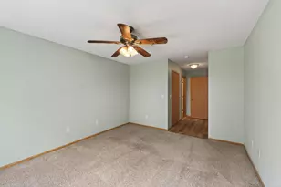 2496 County Rd C2 W, Roseville, MN 55113 - Photo 23