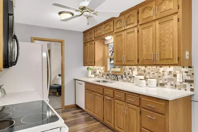 9924 Chicago Avenue S, Bloomington, MN 55420 - Photo 9
