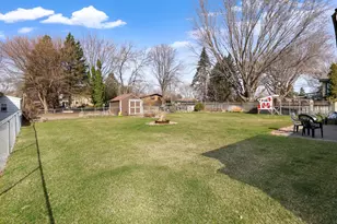 1054 Naumkeag St S, Shakopee, MN 55379 - Photo 3