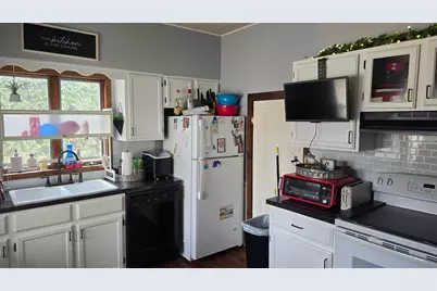 842 S Prairie Avenue, Fairmont, MN 56031 - Photo 5