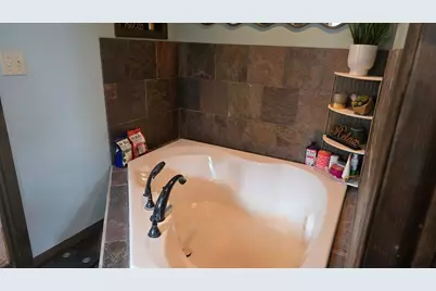 842 S Prairie Avenue, Fairmont, MN 56031 - Photo 19