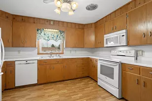 2005 11th St SW, Austin, MN 55912 - Photo 23