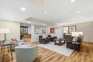 2050 Oakwood Ridge, Chanhassen, MN 55317 - Photo 71