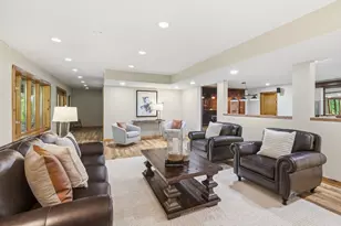 2050 Oakwood Ridge, Chanhassen, MN 55317 - Photo 73