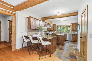 2050 Oakwood Ridge, Chanhassen, MN 55317 - Photo 7