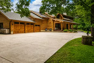 2050 Oakwood Ridge, Chanhassen, MN 55317 - Photo 3