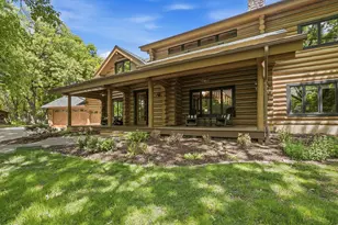 2050 Oakwood Ridge, Chanhassen, MN 55317 - Photo 9