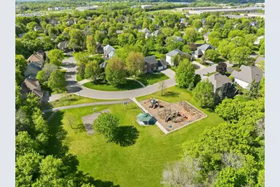 2050 Oakwood Ridge, Chanhassen, MN 55317 - Photo 11