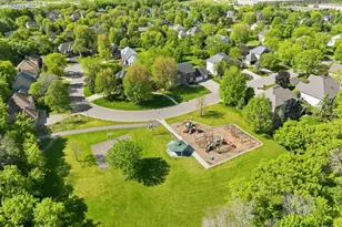 2050 Oakwood Ridge, Chanhassen, MN 55317 - Photo 11