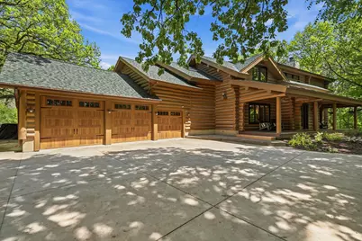 2050 Oakwood Ridge, Chanhassen, MN 55317 - Photo 11