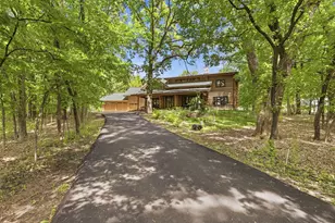2050 Oakwood Ridge, Chanhassen, MN 55317 - Photo 93