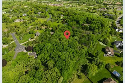 2050 Oakwood Ridge, Chanhassen, MN 55317 - Photo 95